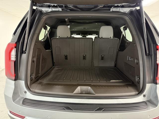 new 2025 GMC Yukon XL car, priced at $72,605