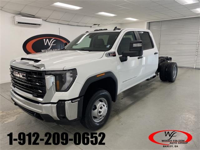 new 2025 GMC Sierra 3500 car, priced at $66,343