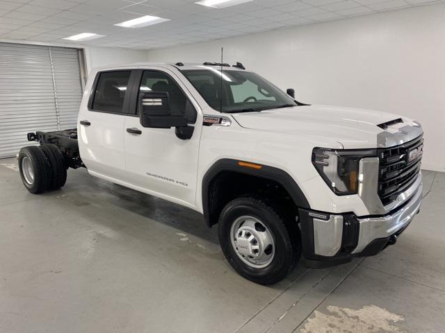 new 2025 GMC Sierra 3500 car, priced at $66,343