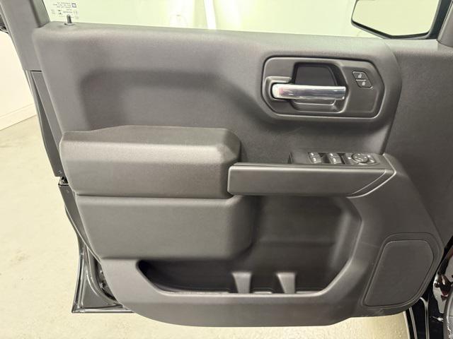 new 2025 GMC Sierra 1500 car, priced at $41,395