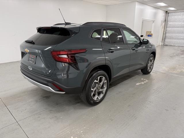 new 2025 Chevrolet Trax car, priced at $25,525