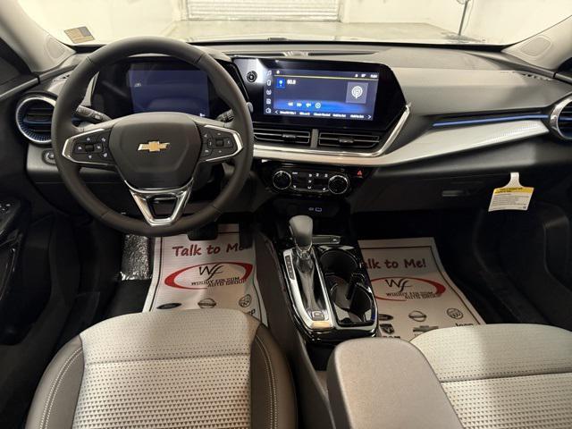 new 2025 Chevrolet Trax car, priced at $25,525