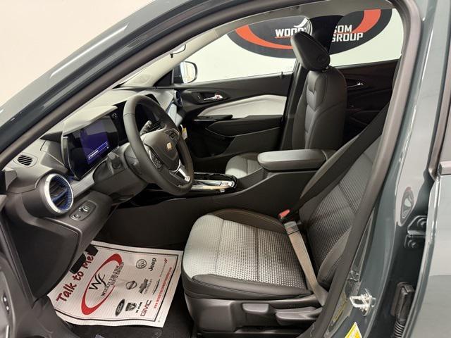 new 2025 Chevrolet Trax car, priced at $25,525
