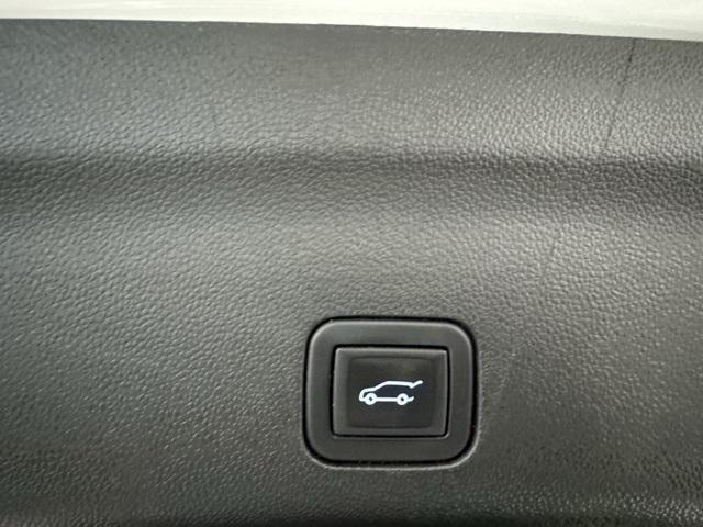 used 2023 GMC Yukon XL car, priced at $57,489