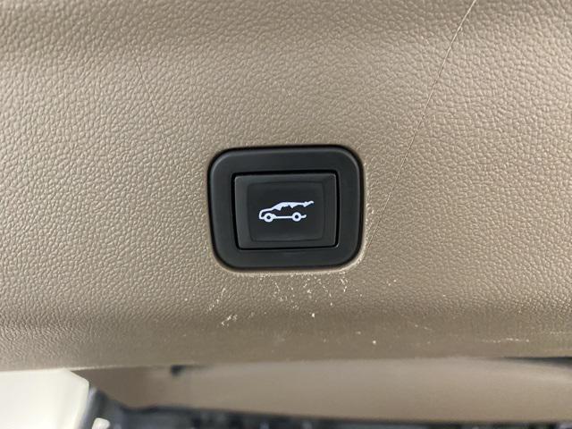 used 2022 GMC Yukon XL car, priced at $56,514