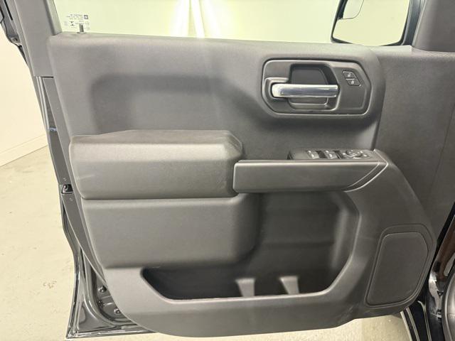 new 2025 GMC Sierra 1500 car, priced at $41,395