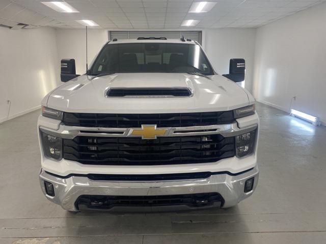 new 2025 Chevrolet Silverado 3500 car, priced at $76,400