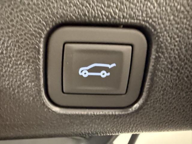 new 2025 Chevrolet Traverse car, priced at $42,985