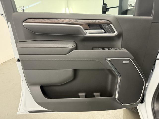 new 2025 GMC Sierra 2500 car, priced at $76,006