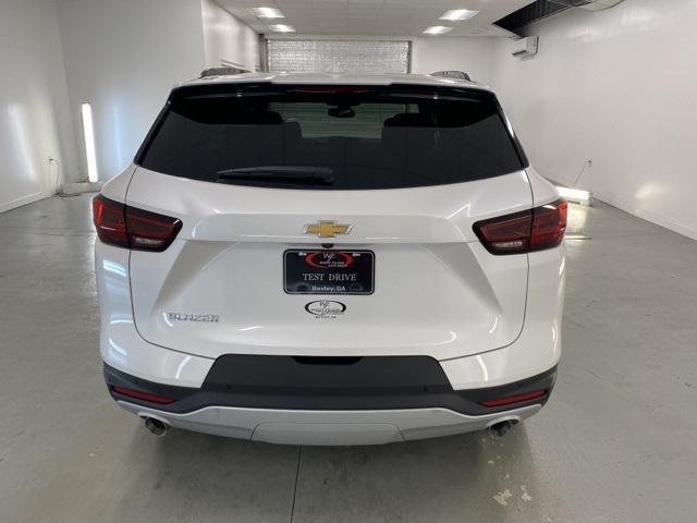 new 2025 Chevrolet Blazer car, priced at $40,120