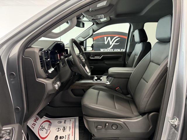 new 2025 GMC Sierra 2500 car, priced at $79,104