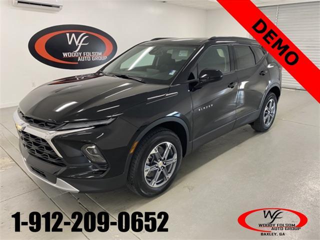 new 2025 Chevrolet Blazer car, priced at $37,060