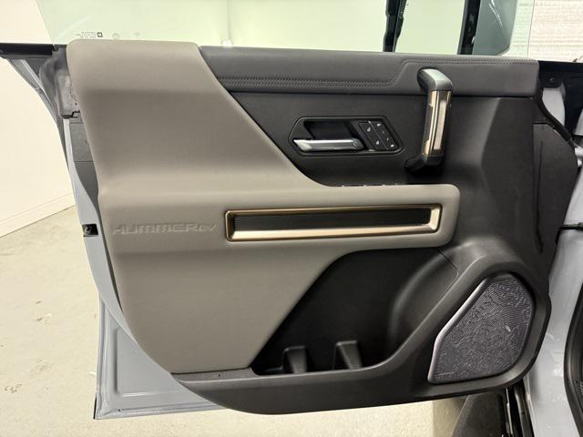 new 2025 GMC HUMMER EV SUV car, priced at $90,710