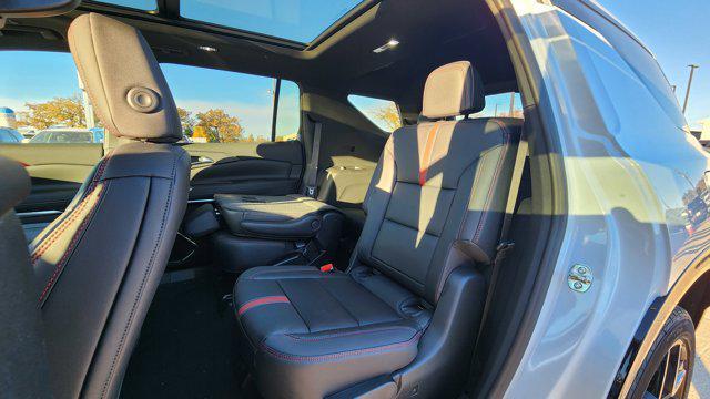 new 2026 Chevrolet Traverse car, priced at $61,094