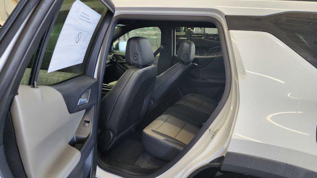 new 2025 Chevrolet Equinox car, priced at $35,230