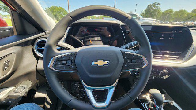 new 2025 Chevrolet Trax car, priced at $25,485