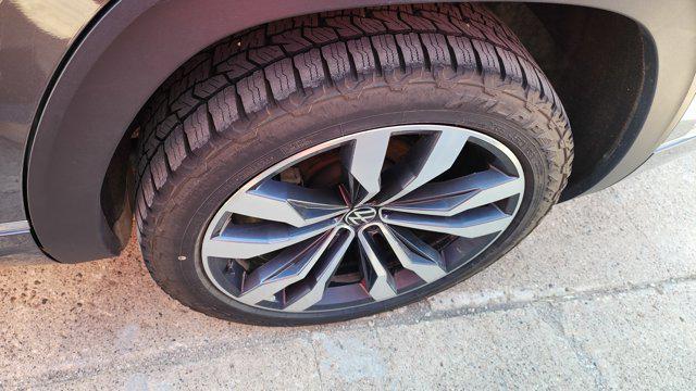 used 2021 Volkswagen Atlas car, priced at $23,900