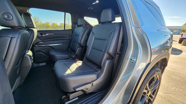 new 2026 Chevrolet Traverse car, priced at $50,670