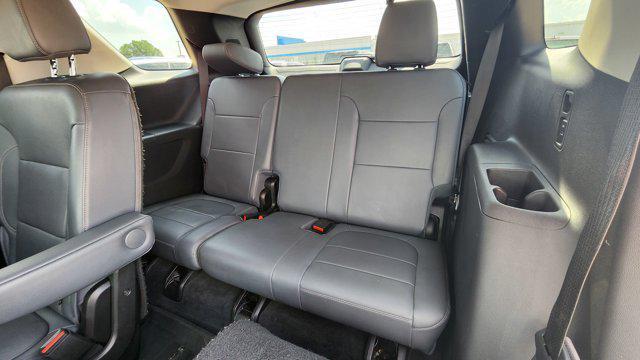 used 2021 Chevrolet Traverse car, priced at $33,900