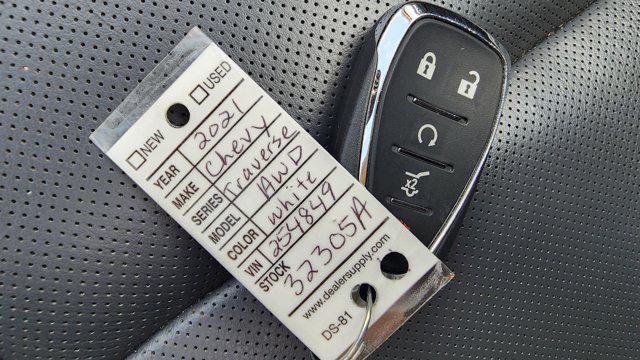 used 2021 Chevrolet Traverse car, priced at $33,900