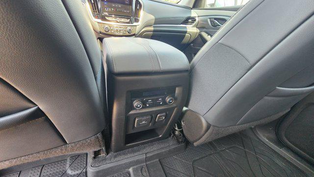 used 2021 Chevrolet Traverse car, priced at $33,900