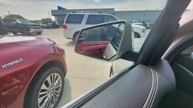 used 2016 Chevrolet Traverse car, priced at $10,900