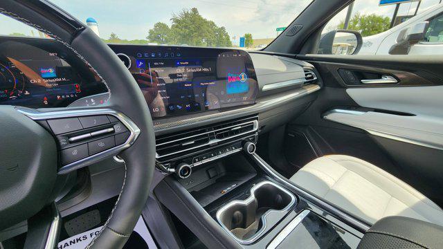 used 2025 Chevrolet Traverse car, priced at $62,000