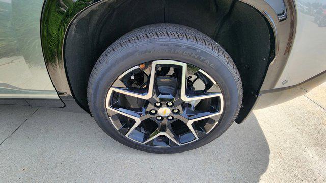 used 2025 Chevrolet Traverse car, priced at $62,000
