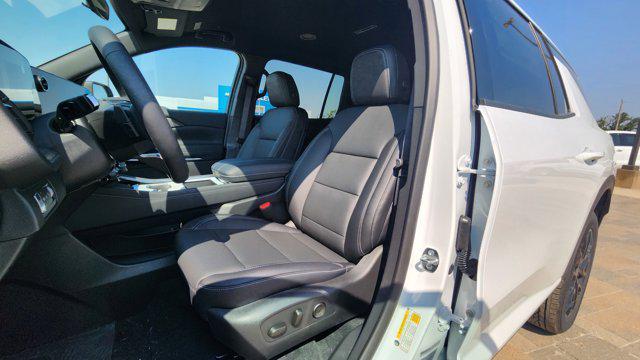 new 2025 Chevrolet Traverse car, priced at $48,230