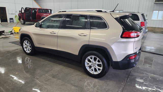 used 2014 Jeep Cherokee car, priced at $4,900