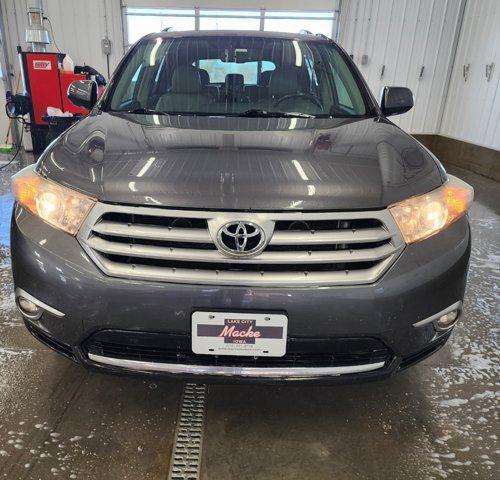 used 2012 Toyota Highlander car, priced at $12,500