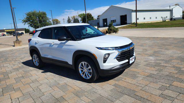 new 2025 Chevrolet TrailBlazer car, priced at $27,285