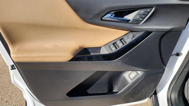 used 2025 Chevrolet Equinox car, priced at $28,900