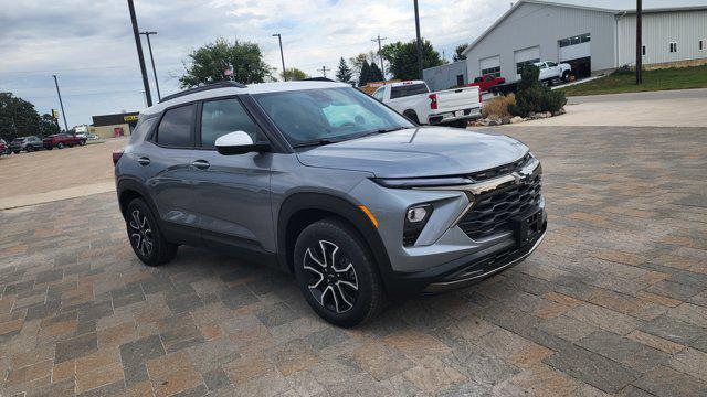 new 2025 Chevrolet TrailBlazer car, priced at $33,180