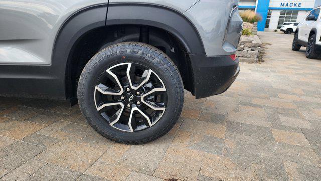 new 2025 Chevrolet TrailBlazer car, priced at $28,900