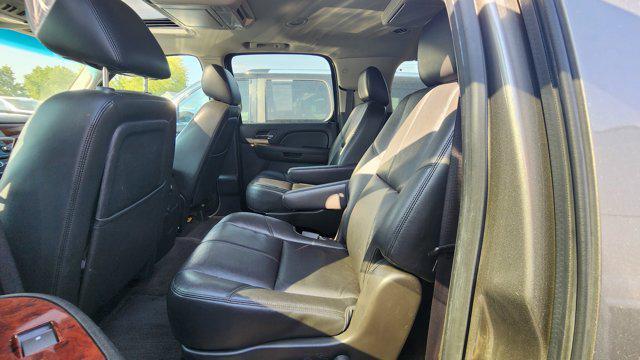 used 2012 Chevrolet Suburban car, priced at $8,900