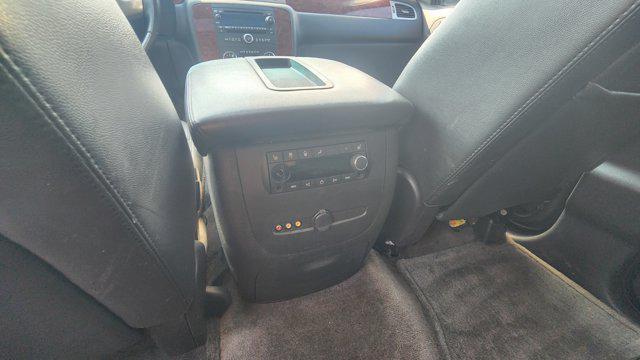 used 2012 Chevrolet Suburban car, priced at $8,900