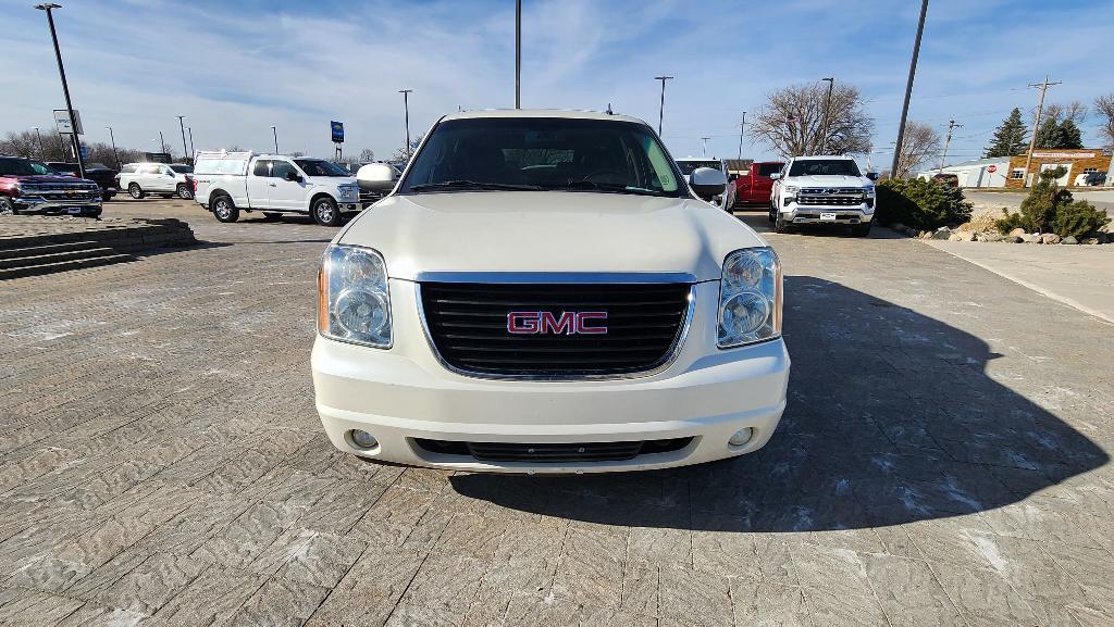 used 2014 GMC Yukon XL car, priced at $6,500