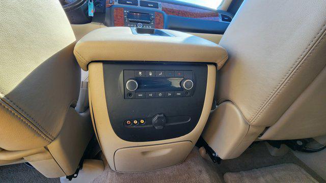 used 2008 Chevrolet Suburban car, priced at $7,500