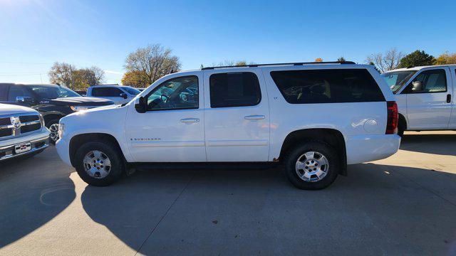 used 2008 Chevrolet Suburban car, priced at $7,500