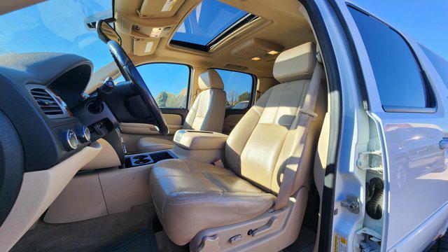 used 2008 Chevrolet Suburban car, priced at $7,500