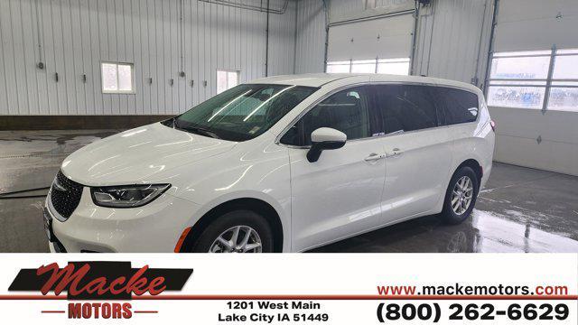 used 2023 Chrysler Pacifica car, priced at $32,140