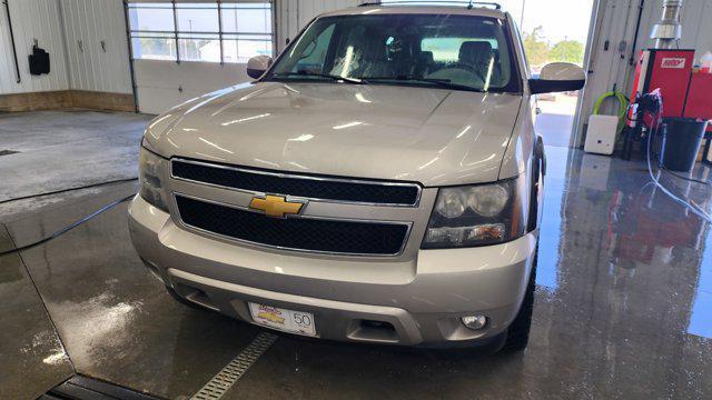 used 2009 Chevrolet Suburban car, priced at $6,500