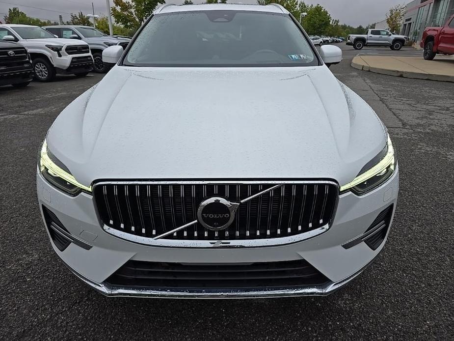 used 2022 Volvo XC60 car, priced at $37,733