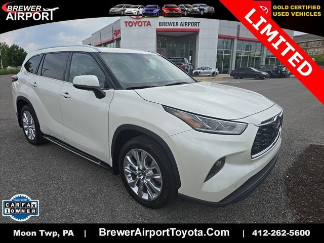used 2021 Toyota Highlander car, priced at $34,300