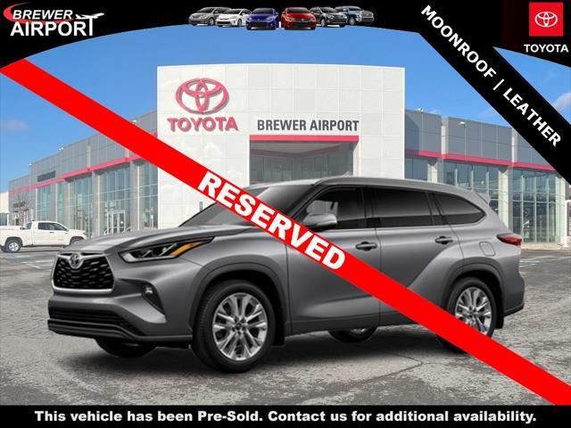 new 2025 Toyota Highlander car, priced at $52,428