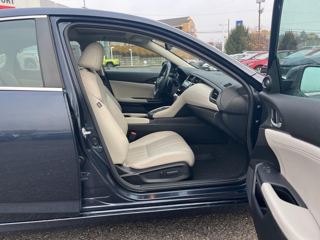 used 2022 Honda Insight car, priced at $23,900