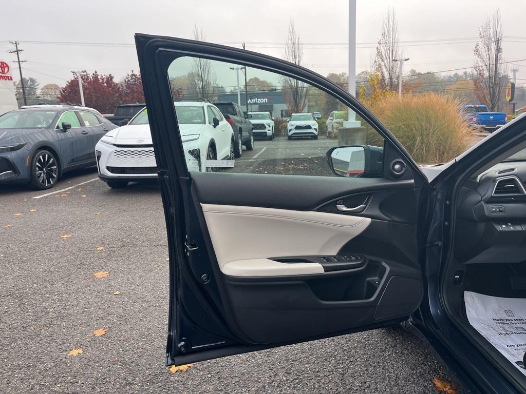 used 2022 Honda Insight car, priced at $23,900