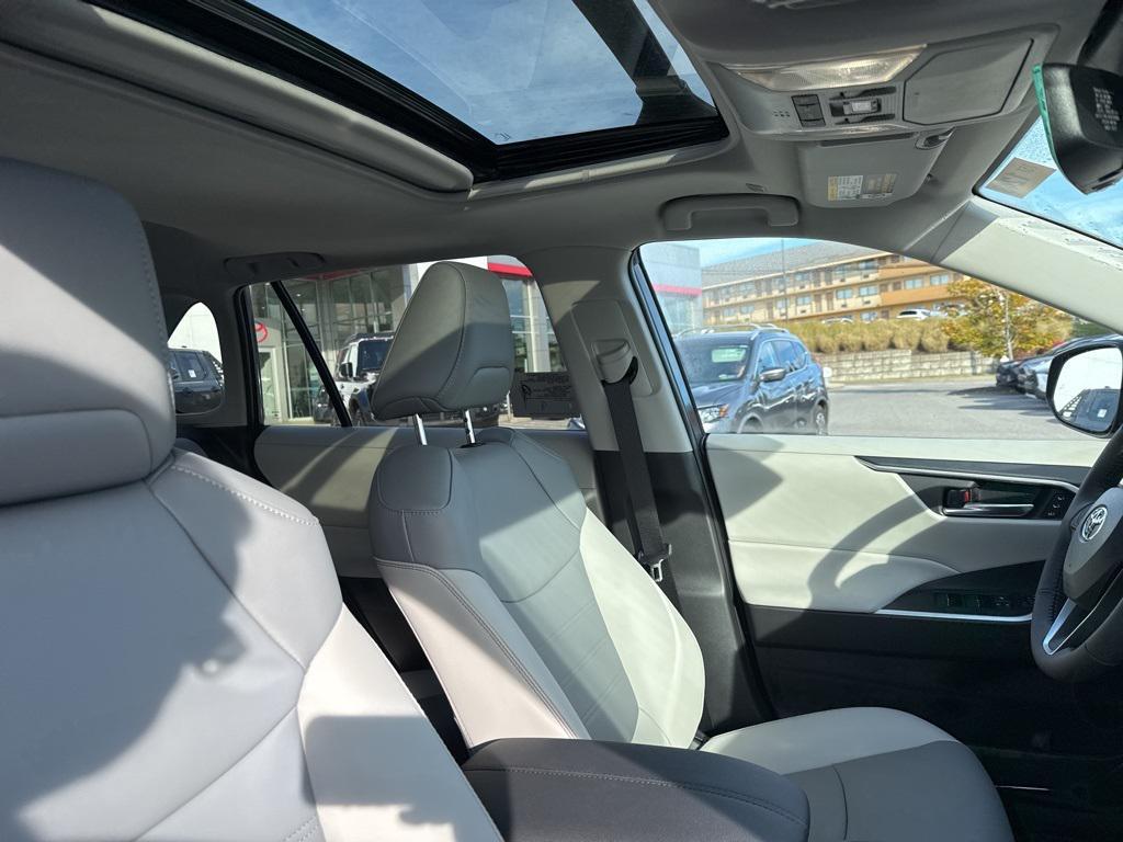 new 2025 Toyota RAV4 car, priced at $39,457