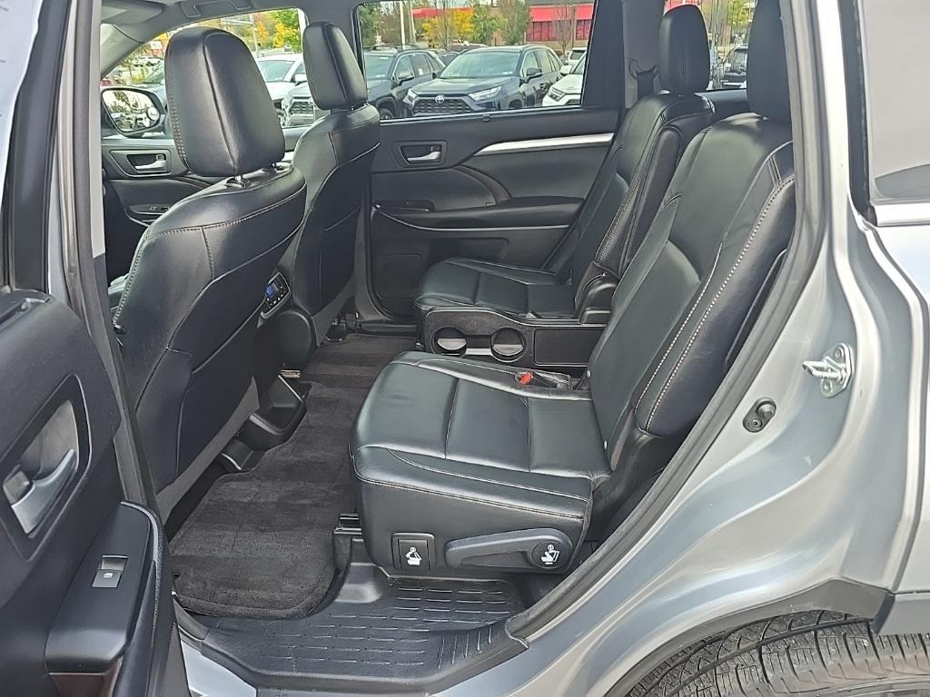 used 2016 Toyota Highlander car, priced at $12,900